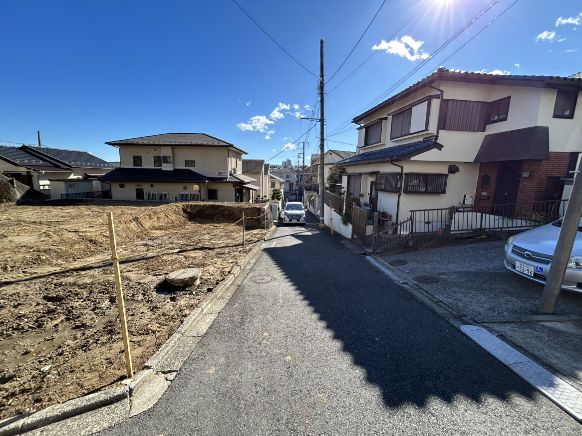 金沢区富岡西4丁目　売地　全2区画